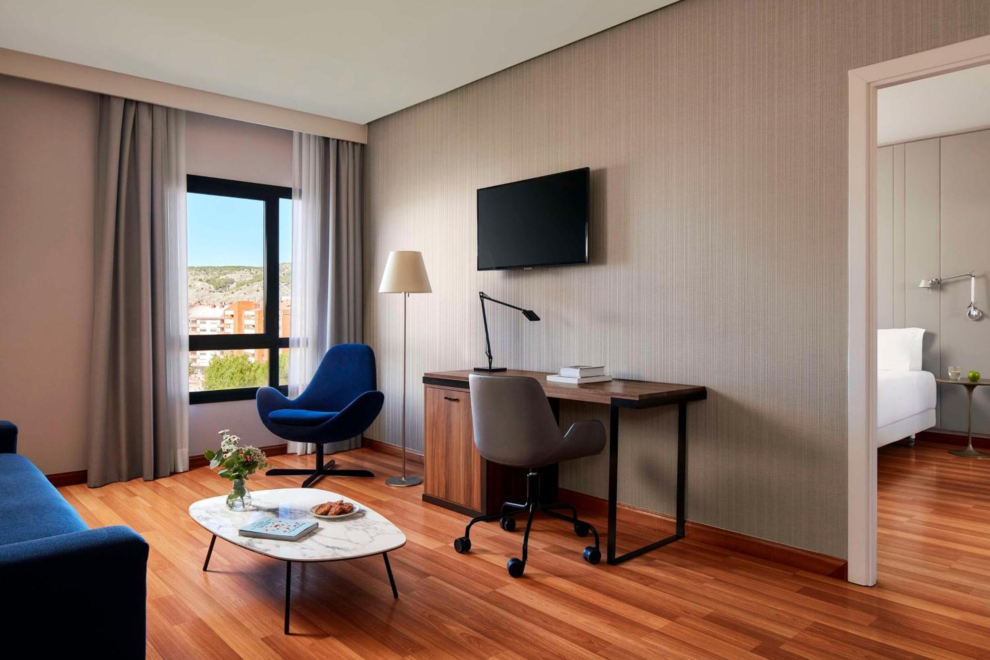 Nh Ciudad De Cuenca Hotel Куенка Екстериор снимка